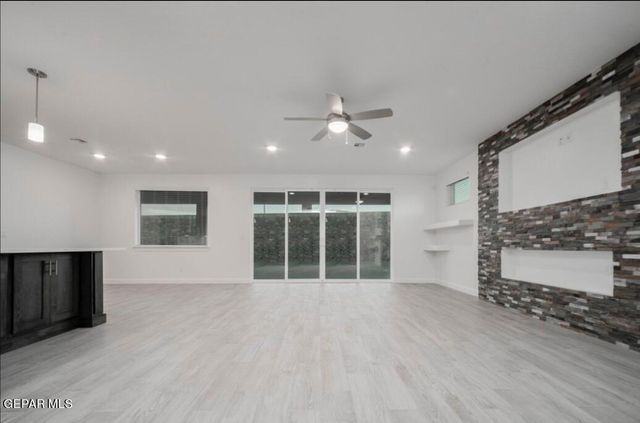 3813 Zoom Place, El Paso, TX 79938