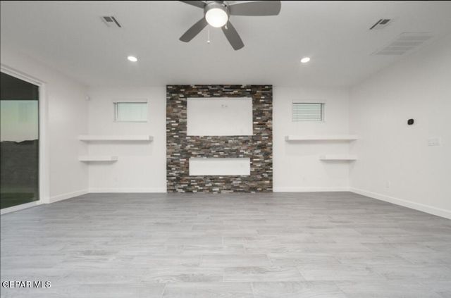 3813 Zoom Place, El Paso, TX 79938