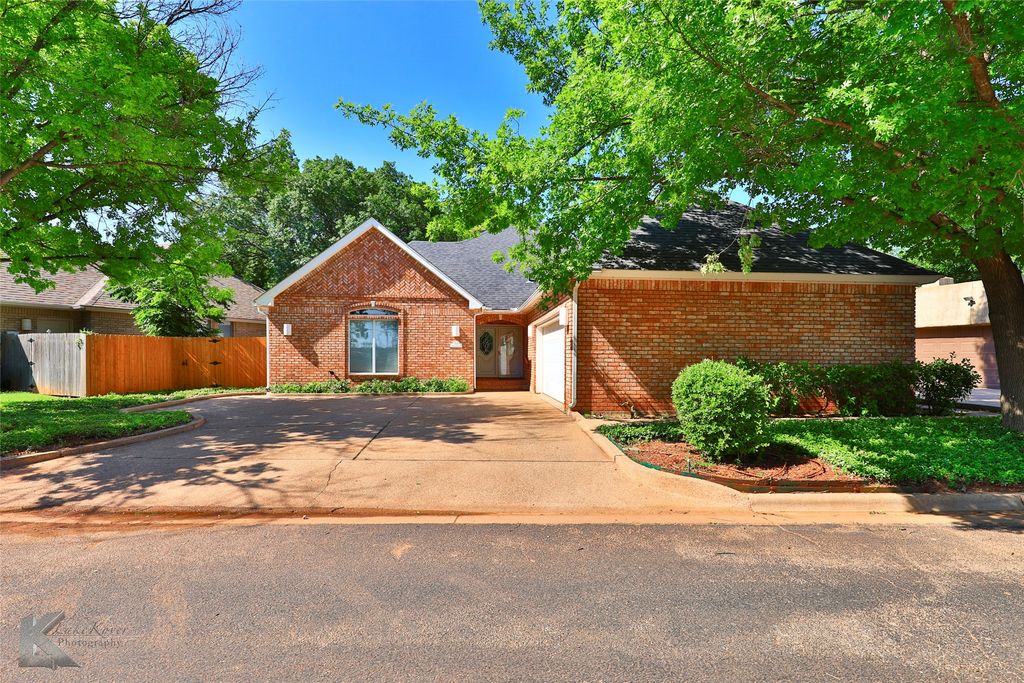 106 Riverside Park, Abilene, TX 79605