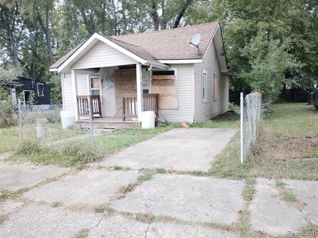 1302 Huron Street, Flint, MI 48507