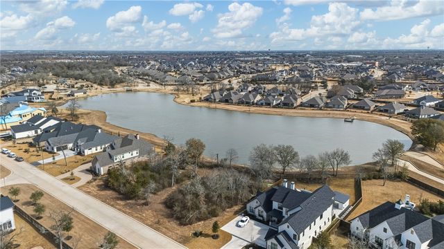 3741 Cooper Court, College Station, TX 77845