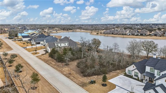 3741 Cooper Court, College Station, TX 77845