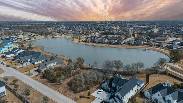 3741 Cooper Court, College Station, TX 77845