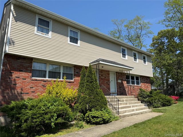 85-87 Washington Street, East Islip, NY 11730