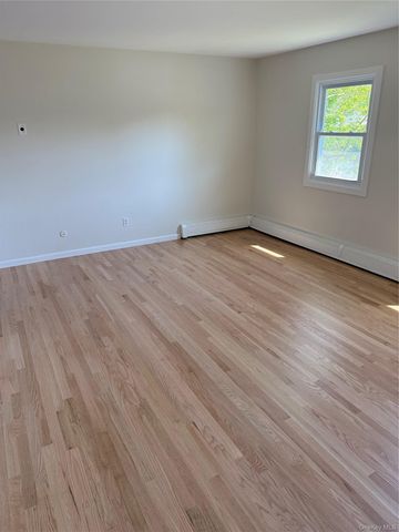 85-87 Washington Street, East Islip, NY 11730