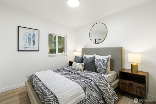 11 SW 100th Street, Seattle, WA 98146