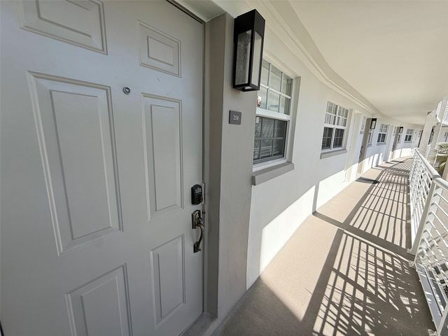 140 NE 28th Avenue 208, Pompano Beach, FL 33062