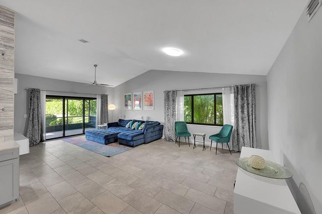 5205 Bolero Circle 5205, Delray Beach, FL 33484