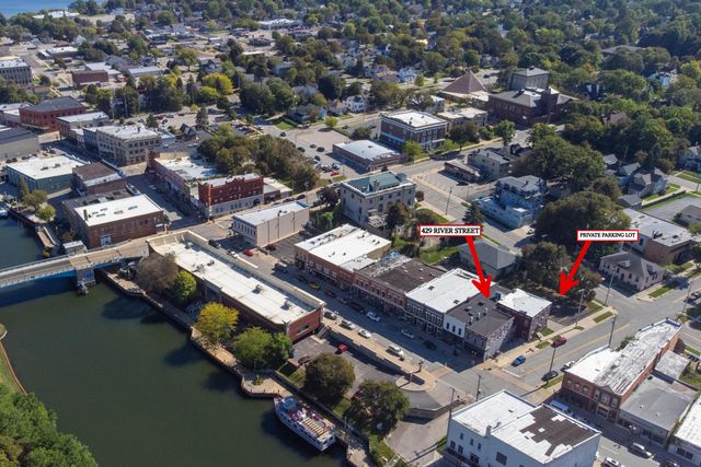 429 River Street, Manistee, MI 49660