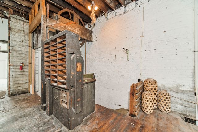 429 River Street, Manistee, MI 49660