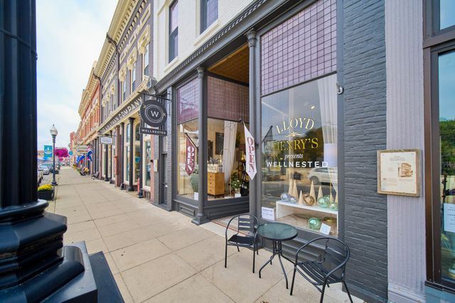 429 River Street, Manistee, MI 49660