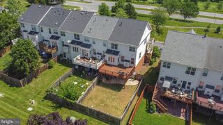 25497 BERESFORD DR, Chantilly, VA 20152