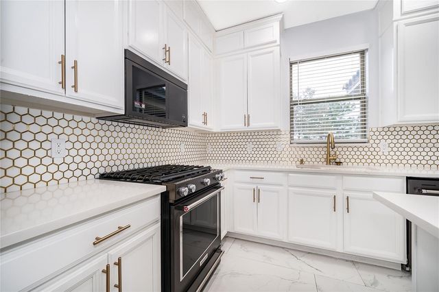 163 ANCONA AVENUE, Debary, FL 32713