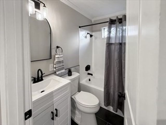 19 Fernview Ave 6, North Andover, MA 01845