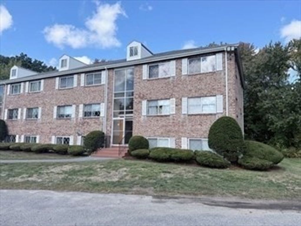 19 Fernview Ave 6, North Andover, MA 01845