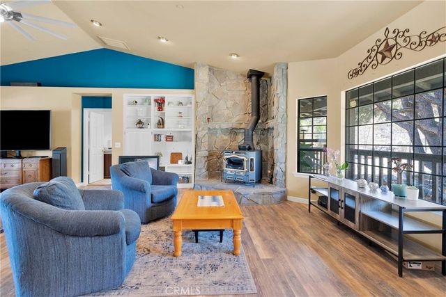 8130 Desert View Road, Pinon Hills, CA 92372