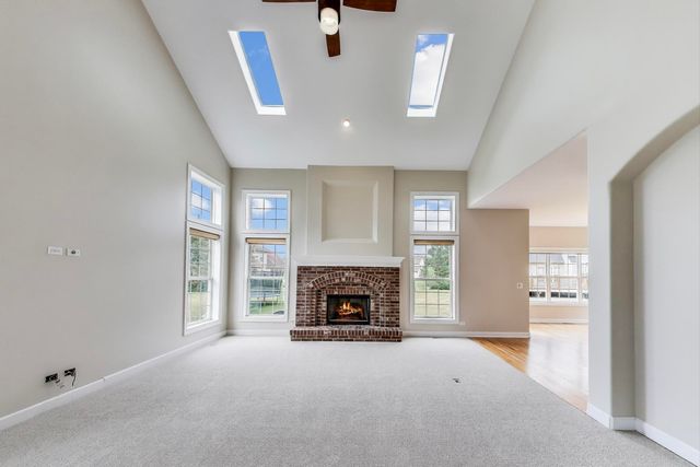 12354 S Blue Water Parkway, Plainfield, IL 60585