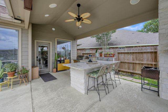 28522 Misty Cliff Lane, Spring, TX 77386