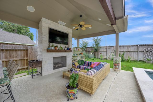 28522 Misty Cliff Lane, Spring, TX 77386