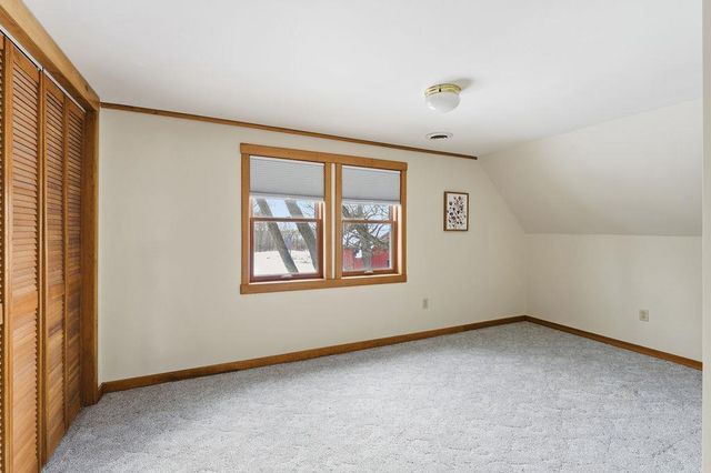 5987 COUNTY RD E, Omro, WI 54963