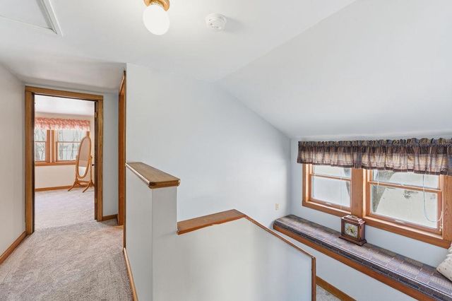 5987 COUNTY RD E, Omro, WI 54963