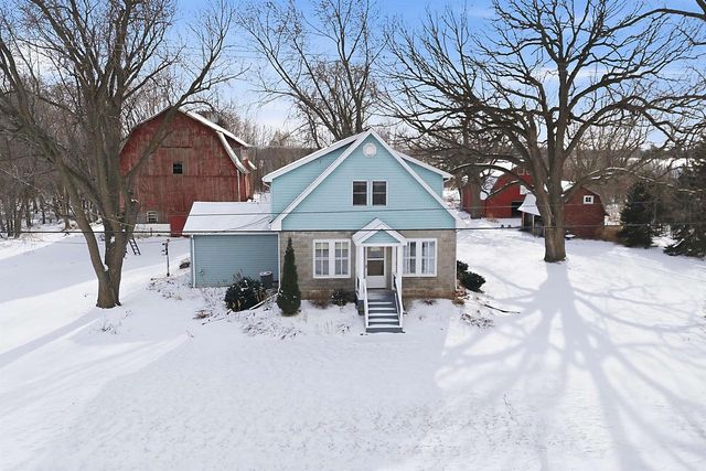 5987 COUNTY RD E, Omro, WI 54963