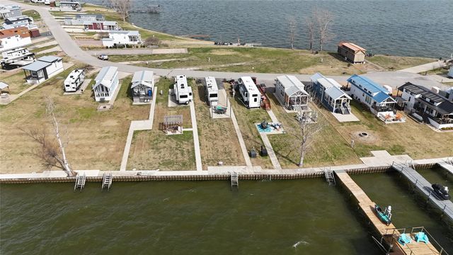 6454 Peninsula Road, Kerens, TX 75144