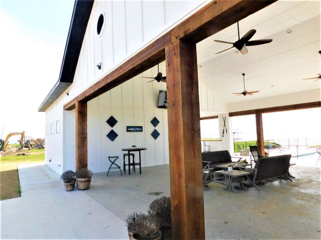 6454 Peninsula Road, Kerens, TX 75144