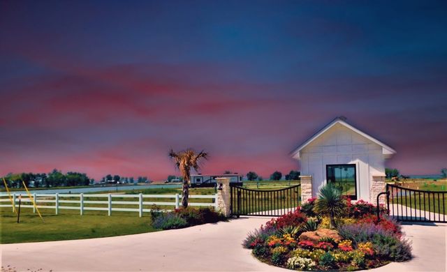 6454 Peninsula Road, Kerens, TX 75144