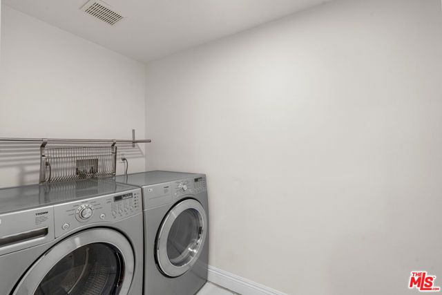 616 S Wilton Place 201, Los Angeles, CA 90005