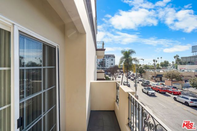 616 S Wilton Place 201, Los Angeles, CA 90005