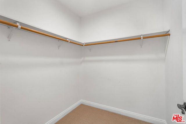 616 S Wilton Place 201, Los Angeles, CA 90005