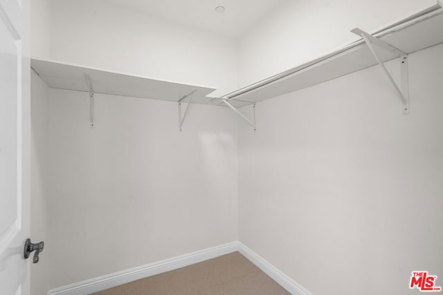 616 S Wilton Place 201, Los Angeles, CA 90005