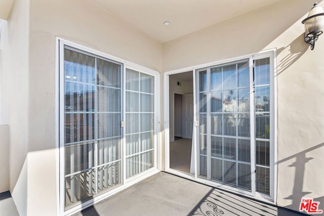 616 S Wilton Place 201, Los Angeles, CA 90005