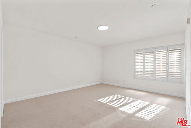 616 S Wilton Place 201, Los Angeles, CA 90005