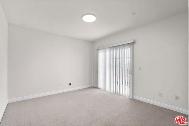 616 S Wilton Place 201, Los Angeles, CA 90005