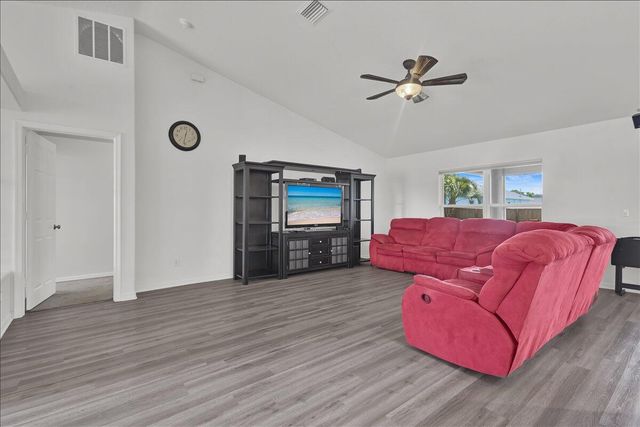 3264 SE Quay Street, Port St. Lucie, Port St Lucie, FL 34984