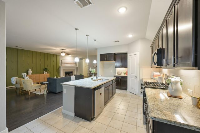 188 Nautical LOOP, Kyle, TX 78640