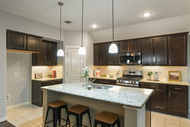 188 Nautical LOOP, Kyle, TX 78640