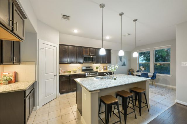 188 Nautical LOOP, Kyle, TX 78640
