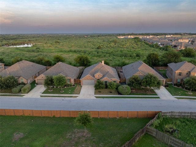 188 Nautical LOOP, Kyle, TX 78640