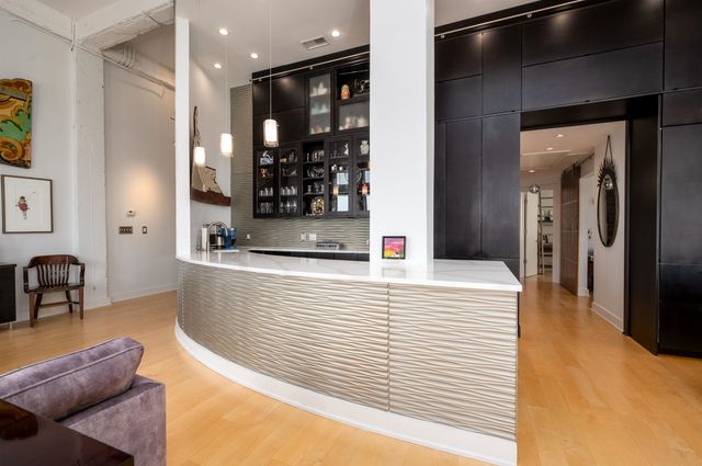 66 Monroe Ave Apt 1204, Memphis, TN 38103