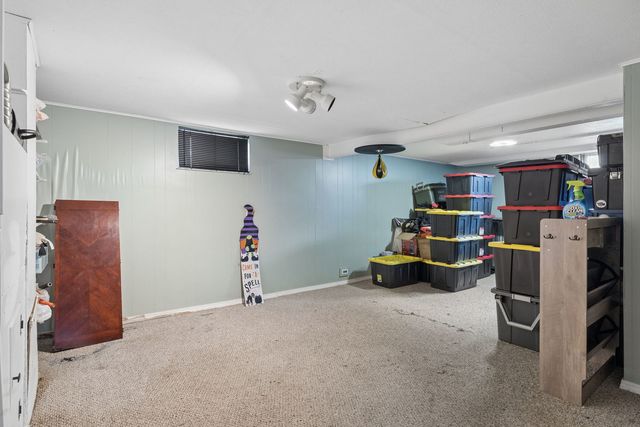 1031 Glenwood Avenue, Waukegan, IL 60085