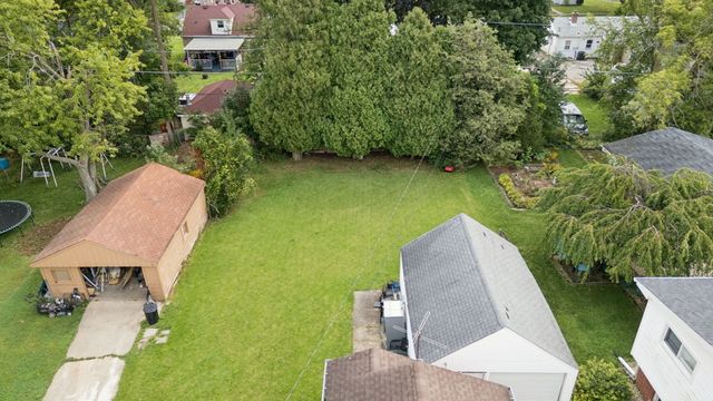 1031 Glenwood Avenue, Waukegan, IL 60085