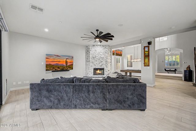 1030 W CALYPSO Court, Gilbert, AZ 85233