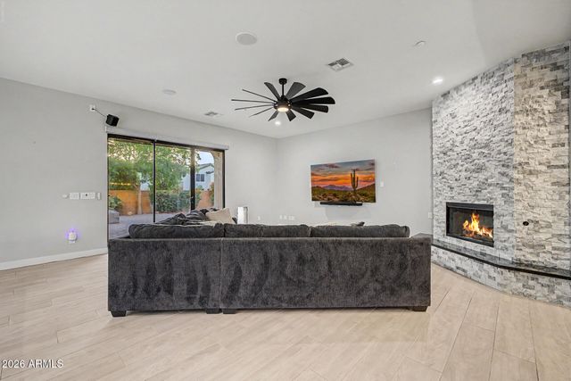1030 W CALYPSO Court, Gilbert, AZ 85233