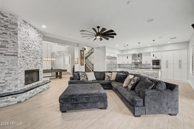 1030 W CALYPSO Court, Gilbert, AZ 85233