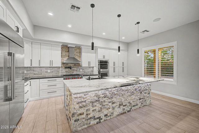 1030 W CALYPSO Court, Gilbert, AZ 85233