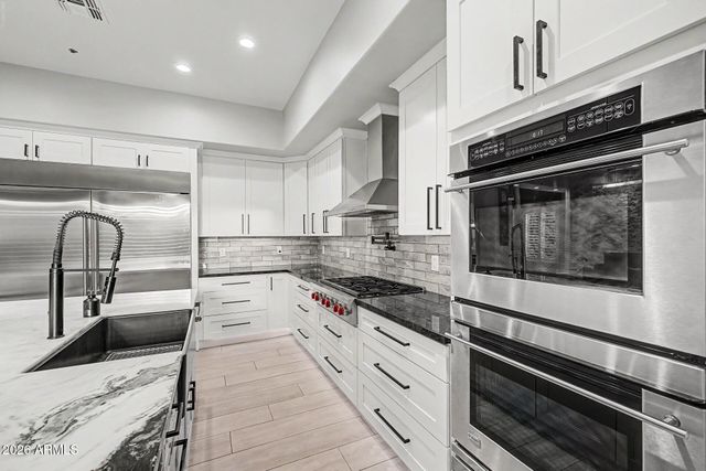 1030 W CALYPSO Court, Gilbert, AZ 85233
