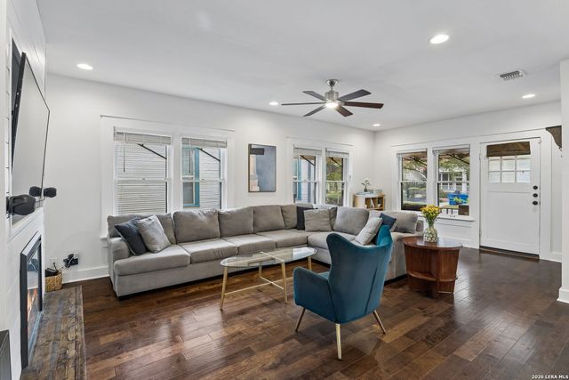 115 Delaware St, San Antonio, TX 78210